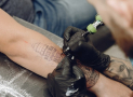 Beneficios del tatuaje con anestesia para tatuadores