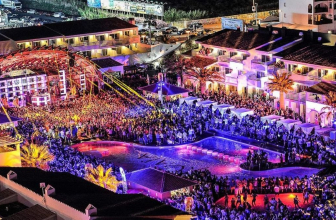 Las 9 mejores discotecas con piscina