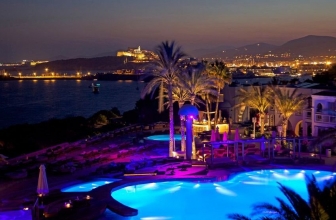 Los 10 mejores hoteles con discoteca de España